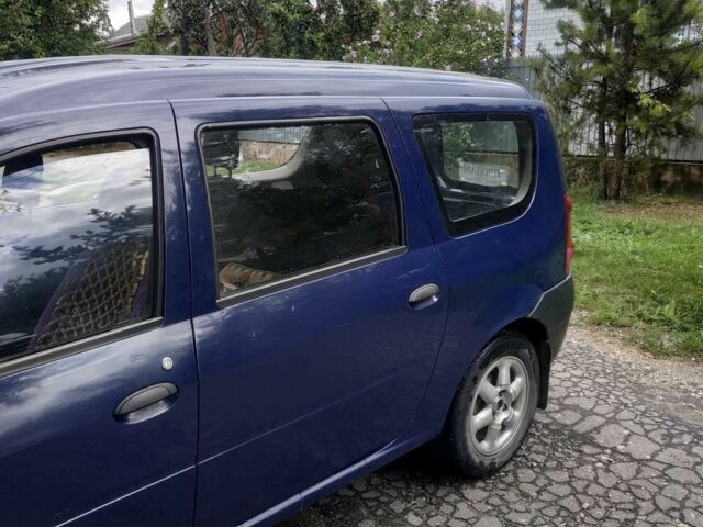 Синий Дачия Логан, объемом двигателя 1.6 л и пробегом 225 тыс. км за 4800 $, фото 4 на Automoto.ua