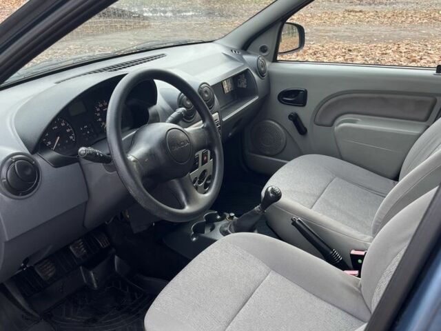 Синий Дачия Логан, объемом двигателя 1.6 л и пробегом 194 тыс. км за 4900 $, фото 6 на Automoto.ua