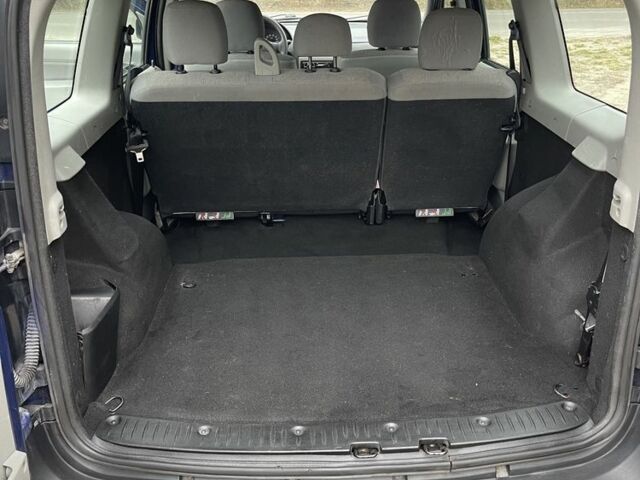 Синий Дачия Логан, объемом двигателя 1.6 л и пробегом 185 тыс. км за 4850 $, фото 18 на Automoto.ua