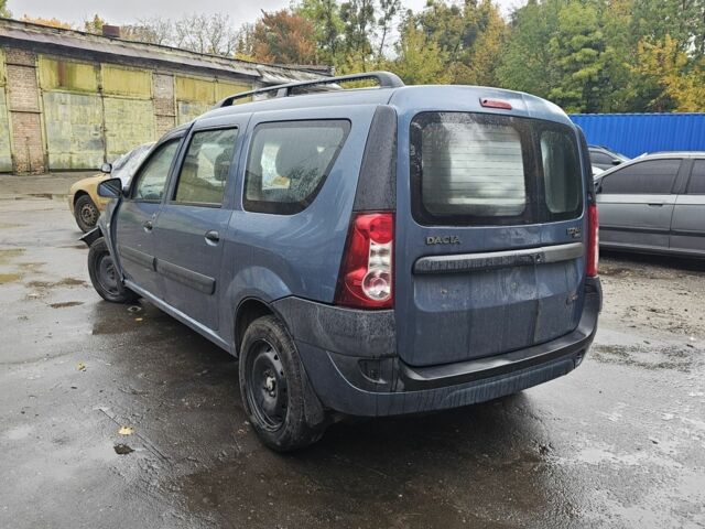 Синий Дачия Логан, объемом двигателя 1.6 л и пробегом 200 тыс. км за 1450 $, фото 5 на Automoto.ua