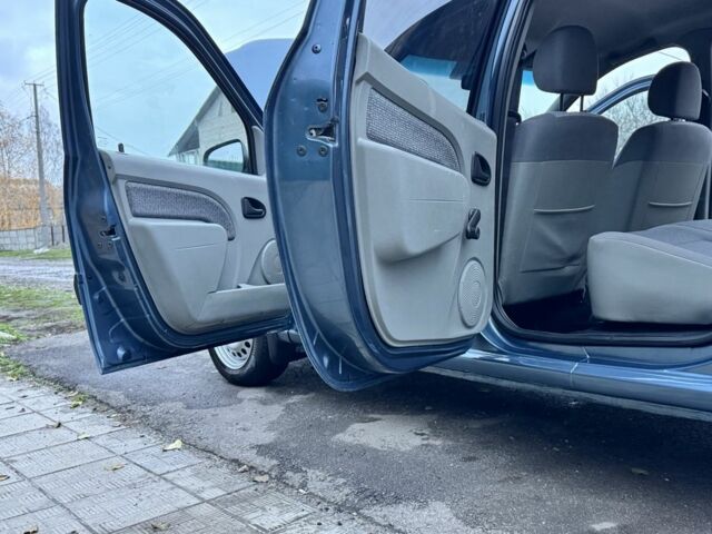 Синий Дачия Логан, объемом двигателя 1.6 л и пробегом 144 тыс. км за 6100 $, фото 15 на Automoto.ua