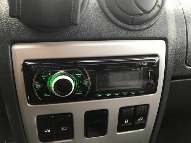 Синій Дачія Logan, об'ємом двигуна 1.6 л та пробігом 275 тис. км за 4290 $, фото 13 на Automoto.ua