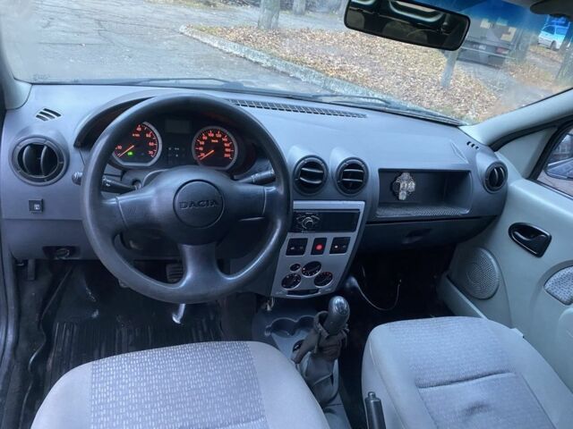 Синий Дачия Логан, объемом двигателя 1.6 л и пробегом 215 тыс. км за 3900 $, фото 7 на Automoto.ua