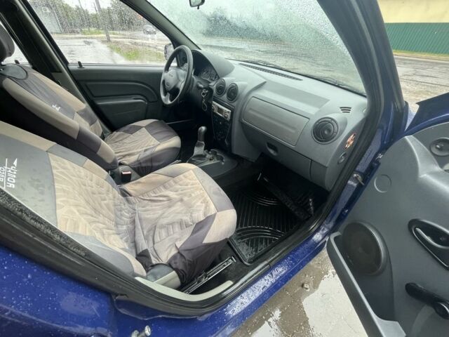 Синий Дачия Логан, объемом двигателя 1.4 л и пробегом 241 тыс. км за 4499 $, фото 4 на Automoto.ua