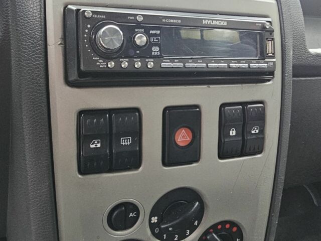 Синий Дачия Логан, объемом двигателя 1.6 л и пробегом 200 тыс. км за 1450 $, фото 13 на Automoto.ua