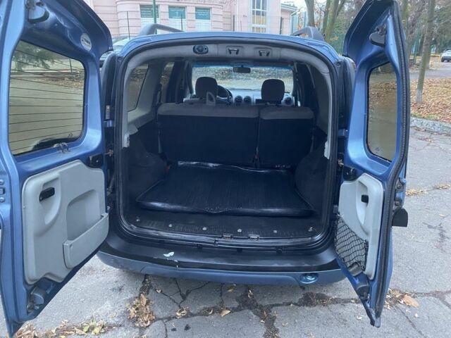 Синий Дачия Логан, объемом двигателя 1.6 л и пробегом 215 тыс. км за 3900 $, фото 11 на Automoto.ua