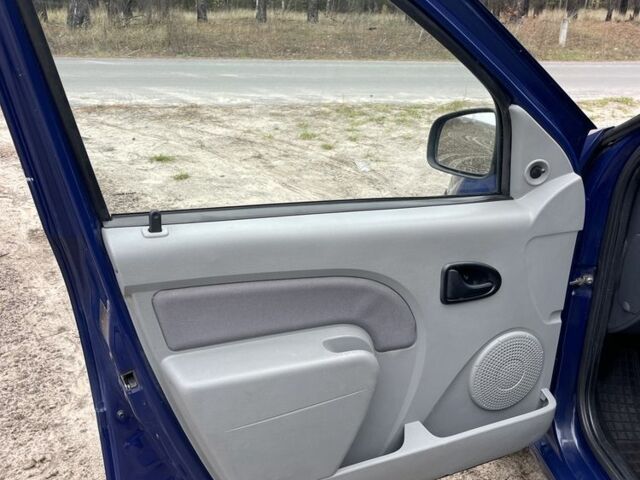 Синий Дачия Логан, объемом двигателя 1.6 л и пробегом 185 тыс. км за 4850 $, фото 16 на Automoto.ua