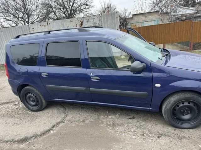 Синий Дачия Логан, объемом двигателя 1.6 л и пробегом 220 тыс. км за 2900 $, фото 1 на Automoto.ua