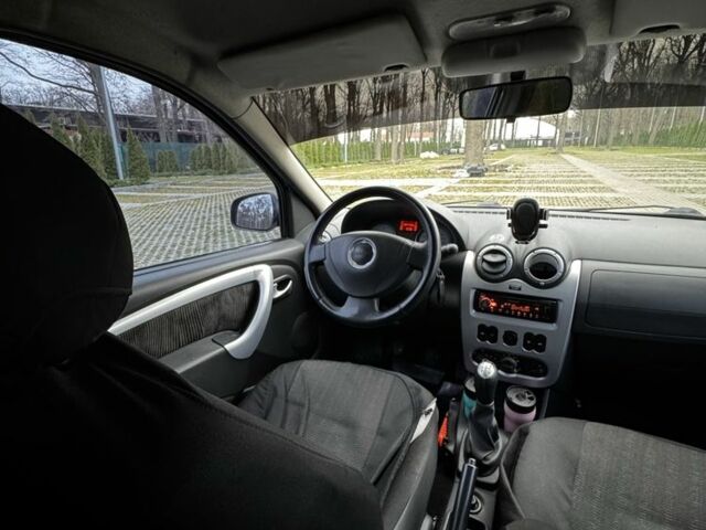 Синій Дачія Logan, об'ємом двигуна 1.6 л та пробігом 227 тис. км за 4600 $, фото 3 на Automoto.ua