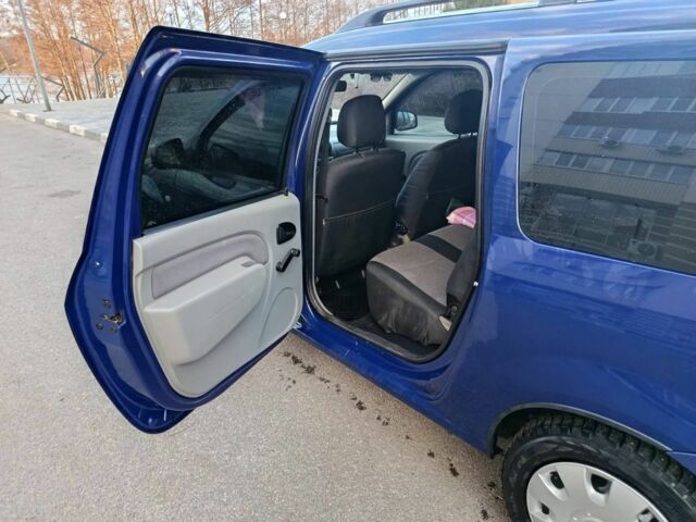 Синій Дачія Logan, об'ємом двигуна 1.4 л та пробігом 199 тис. км за 4800 $, фото 6 на Automoto.ua