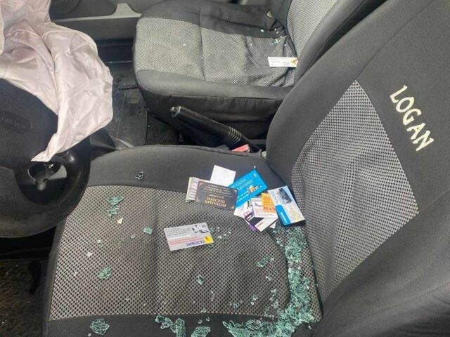 Синій Дачія Logan, об'ємом двигуна 1.6 л та пробігом 280 тис. км за 2000 $, фото 4 на Automoto.ua