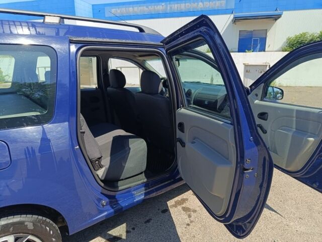 Синий Дачия Логан, объемом двигателя 1.4 л и пробегом 234 тыс. км за 4500 $, фото 5 на Automoto.ua