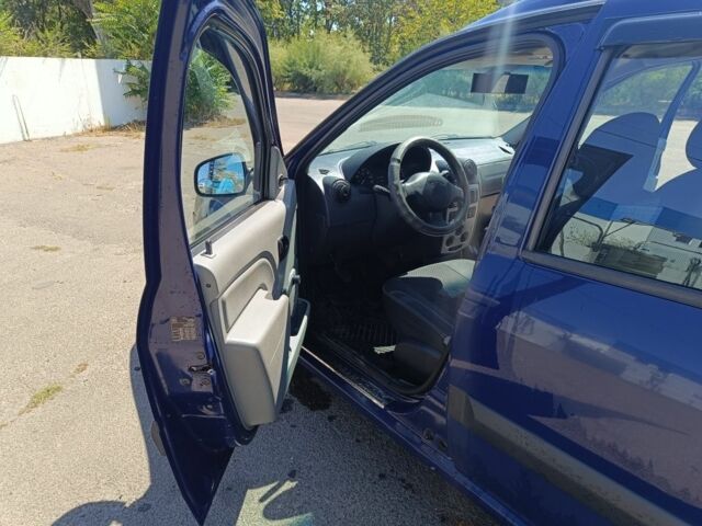 Синий Дачия Логан, объемом двигателя 1.4 л и пробегом 234 тыс. км за 4500 $, фото 9 на Automoto.ua