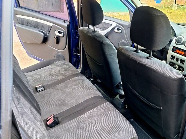 Синій Дачія Logan, об'ємом двигуна 1.6 л та пробігом 160 тис. км за 6300 $, фото 12 на Automoto.ua