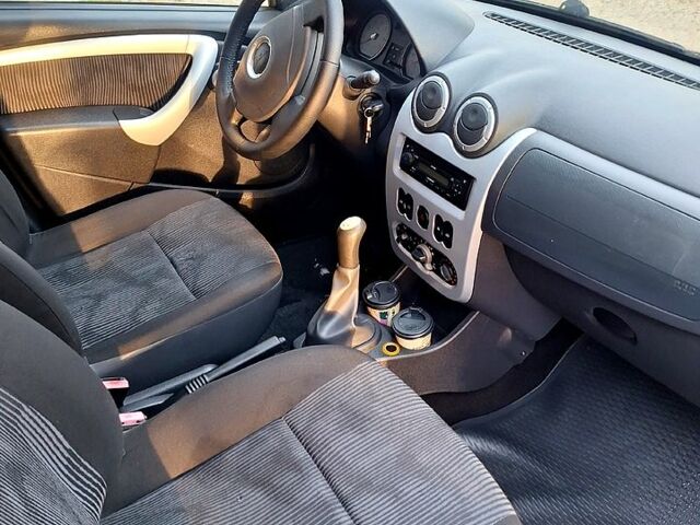 Синій Дачія Logan, об'ємом двигуна 1.6 л та пробігом 160 тис. км за 6300 $, фото 6 на Automoto.ua