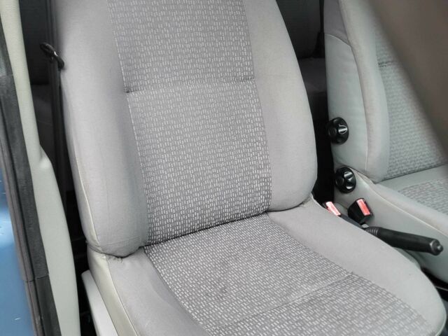 Синій Дачія Logan, об'ємом двигуна 1.6 л та пробігом 146 тис. км за 4900 $, фото 13 на Automoto.ua