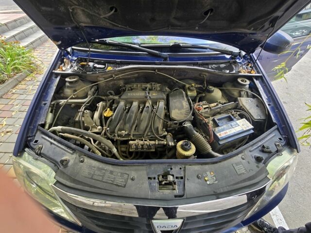 Синій Дачія Logan, об'ємом двигуна 1.6 л та пробігом 235 тис. км за 4000 $, фото 1 на Automoto.ua