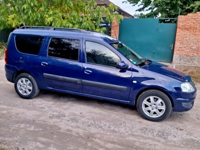 Синий Дачия Логан, объемом двигателя 1.6 л и пробегом 160 тыс. км за 6300 $, фото 3 на Automoto.ua