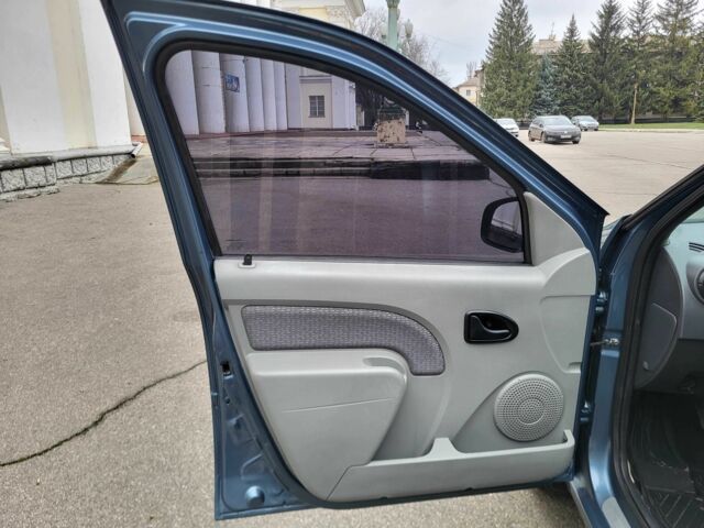 Синій Дачія Logan, об'ємом двигуна 1.6 л та пробігом 146 тис. км за 4900 $, фото 8 на Automoto.ua