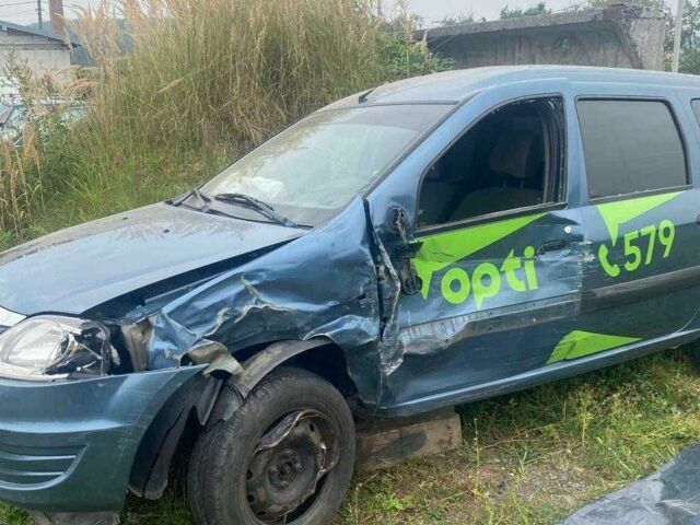 Синій Дачія Logan, об'ємом двигуна 1.6 л та пробігом 280 тис. км за 2000 $, фото 3 на Automoto.ua