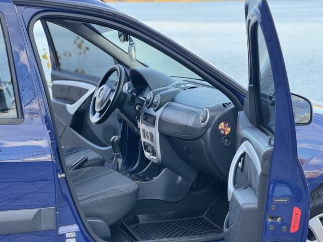 Дачія Logan 2009 у Дніпро (Дніпропетровську) на Automoto.ua Синій Дачія Logan, об'ємом двигуна 1.6 л та пробігом 197 тис. км за 6300 $, фото 11 на Automoto.ua