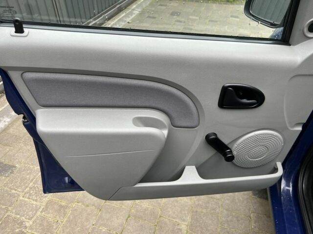 Синий Дачия Логан, объемом двигателя 0 л и пробегом 160 тыс. км за 3500 $, фото 8 на Automoto.ua