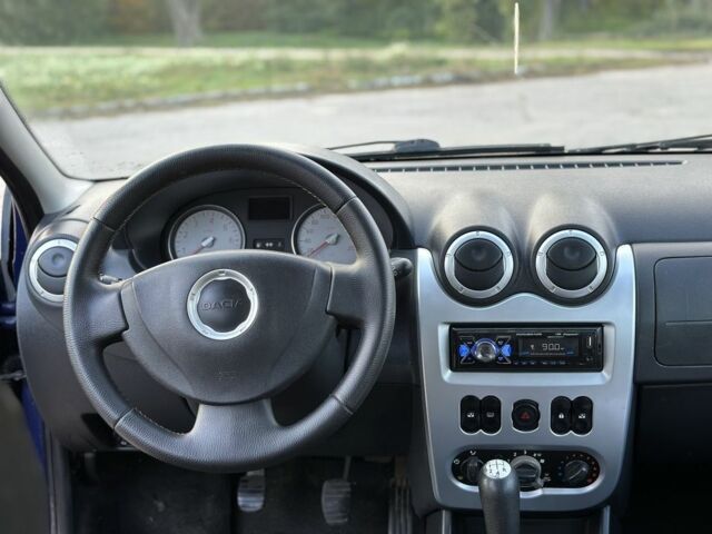 Синий Дачия Логан, объемом двигателя 1.6 л и пробегом 193 тыс. км за 4200 $, фото 10 на Automoto.ua