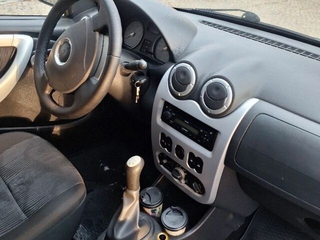 Синий Дачия Логан, объемом двигателя 1.6 л и пробегом 160 тыс. км за 6300 $, фото 5 на Automoto.ua