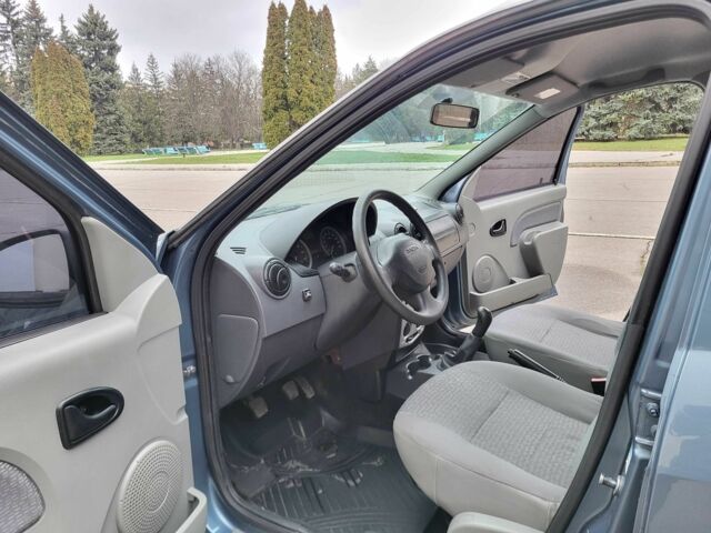 Синій Дачія Logan, об'ємом двигуна 1.6 л та пробігом 146 тис. км за 4900 $, фото 19 на Automoto.ua