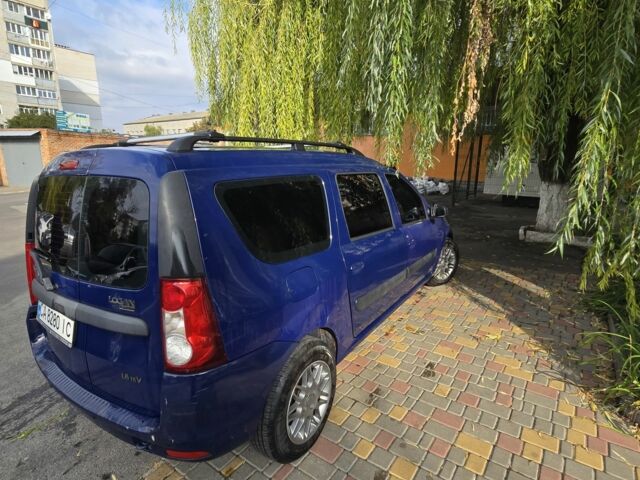 Синій Дачія Logan, об'ємом двигуна 1.6 л та пробігом 235 тис. км за 4000 $, фото 2 на Automoto.ua