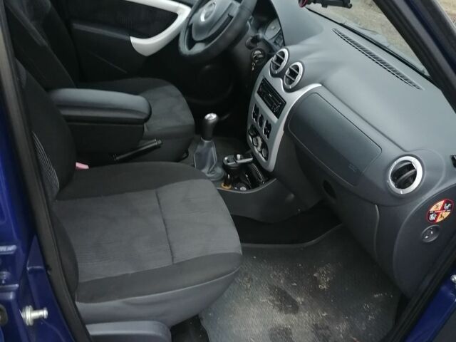 Синий Дачия Логан, объемом двигателя 1.6 л и пробегом 134 тыс. км за 6500 $, фото 4 на Automoto.ua