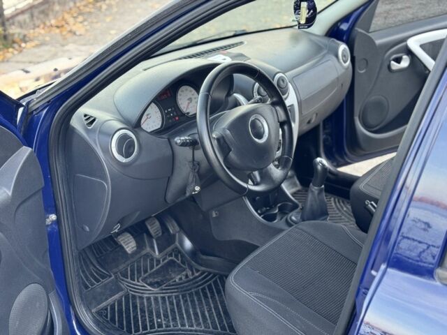 Дачія Logan 2009 у Дніпро (Дніпропетровську) на Automoto.ua Синій Дачія Logan, об'ємом двигуна 1.6 л та пробігом 197 тис. км за 6300 $, фото 16 на Automoto.ua