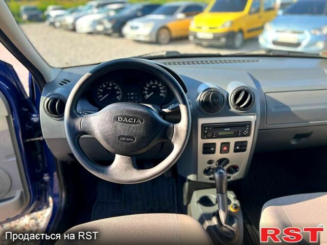 Синій Дачія Logan, об'ємом двигуна 1.4 л та пробігом 172 тис. км за 5800 $, фото 3 на Automoto.ua