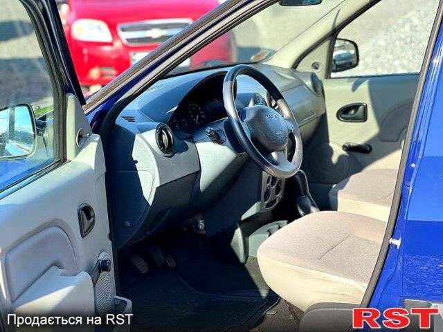 Синій Дачія Logan, об'ємом двигуна 1.4 л та пробігом 172 тис. км за 5800 $, фото 4 на Automoto.ua