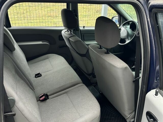 Синій Дачія Logan, об'ємом двигуна 1.5 л та пробігом 230 тис. км за 6996 $, фото 4 на Automoto.ua