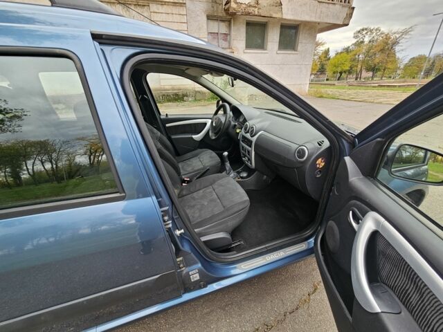 Дачія Logan 2010 у Кривому Розі на Automoto.ua Синій Дачія Logan, об'ємом двигуна 1.6 л та пробігом 180 тис. км за 7450 $, фото 21 на Automoto.ua