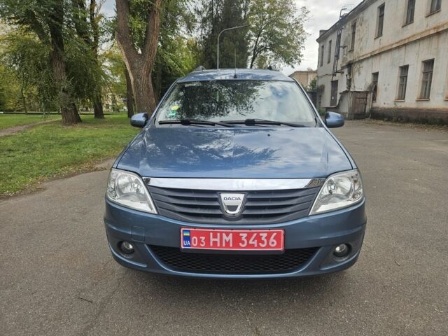 Дачія Logan 2010 у Кривому Розі на Automoto.ua Синій Дачія Logan, об'ємом двигуна 1.6 л та пробігом 180 тис. км за 7450 $, фото 3 на Automoto.ua