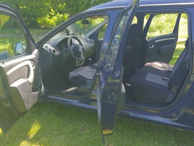 Синий Дачия Логан, объемом двигателя 1.6 л и пробегом 245 тыс. км за 5750 $, фото 6 на Automoto.ua