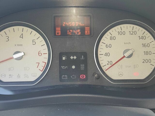 Синий Дачия Логан, объемом двигателя 1.6 л и пробегом 245 тыс. км за 5750 $, фото 10 на Automoto.ua