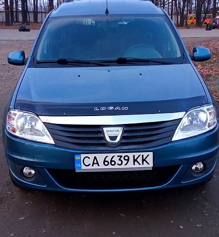 Синій Дачія Logan, об'ємом двигуна 1.5 л та пробігом 195 тис. км за 7650 $, фото 4 на Automoto.ua