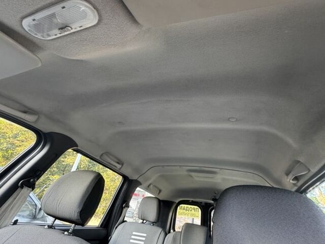 Синий Дачия Логан, объемом двигателя 1.6 л и пробегом 350 тыс. км за 5700 $, фото 11 на Automoto.ua