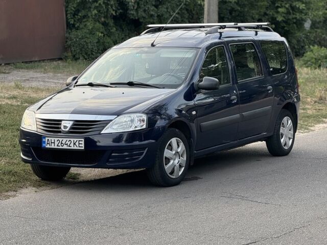 Синий Дачия Логан, объемом двигателя 1.6 л и пробегом 350 тыс. км за 5700 $, фото 3 на Automoto.ua