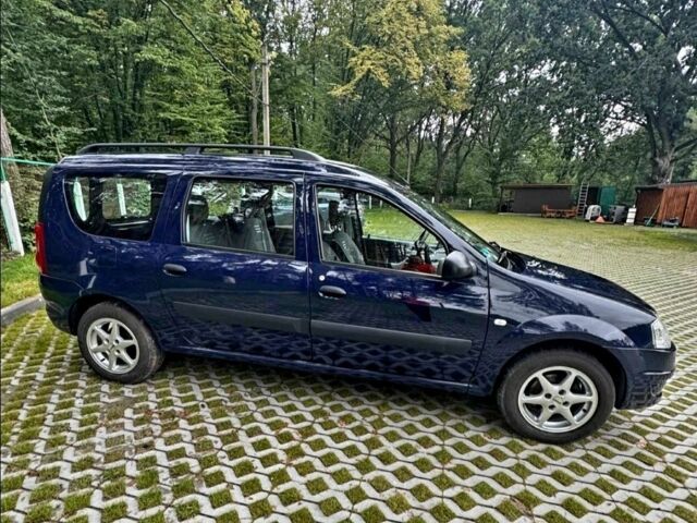 Синий Дачия Логан, объемом двигателя 1.6 л и пробегом 174 тыс. км за 7200 $, фото 2 на Automoto.ua