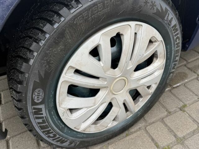 Синий Дачия Логан, объемом двигателя 1.6 л и пробегом 230 тыс. км за 2550 $, фото 8 на Automoto.ua