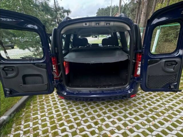 Синий Дачия Логан, объемом двигателя 1.6 л и пробегом 174 тыс. км за 7200 $, фото 3 на Automoto.ua