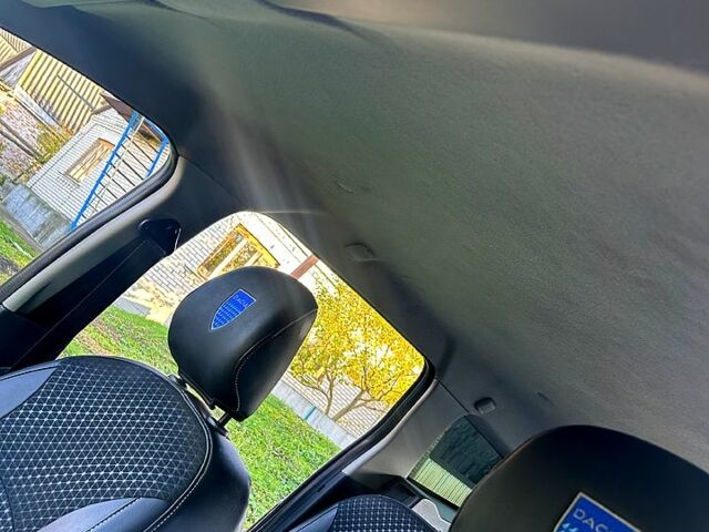 Дачія Logan 2014 у Умани на Automoto.ua Синій Дачія Logan, об'ємом двигуна 1.1 л та пробігом 178 тис. км за 6000 $, фото 11 на Automoto.ua