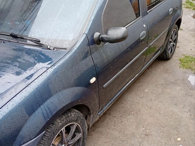 Зеленый Дачия Логан, объемом двигателя 1.4 л и пробегом 305 тыс. км за 2800 $, фото 7 на Automoto.ua