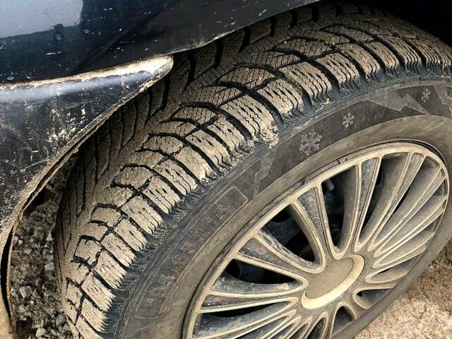 Зелений Дачія Logan, об'ємом двигуна 1.4 л та пробігом 250 тис. км за 2300 $, фото 6 на Automoto.ua