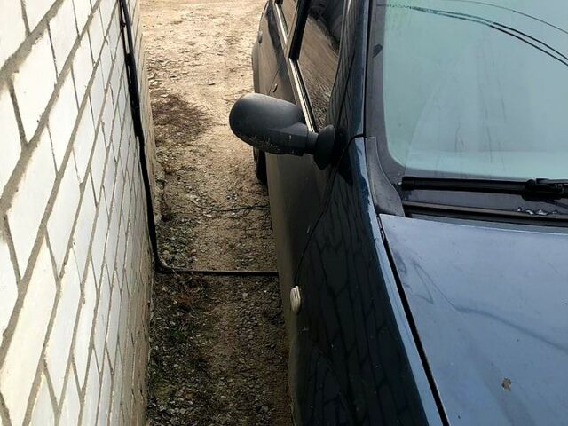 Зелений Дачія Logan, об'ємом двигуна 1.4 л та пробігом 250 тис. км за 2300 $, фото 3 на Automoto.ua