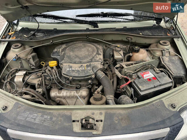 Дачія Logan 2007 у Сумах на Automoto.ua Зелений Дачія Logan, об'ємом двигуна 1.39 л та пробігом 280 тис. км за 2950 $, фото 11 на Automoto.ua